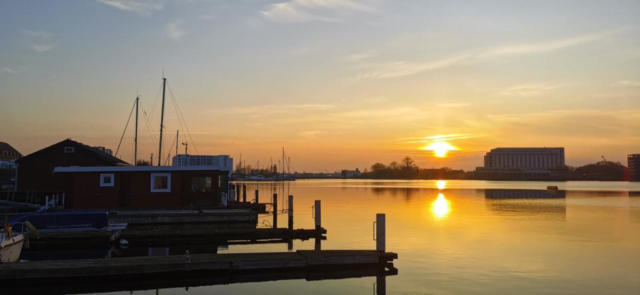 Hausboot Wilhelmshaven - Traum Unterkunft An Der Jade Ngoại thất bức ảnh